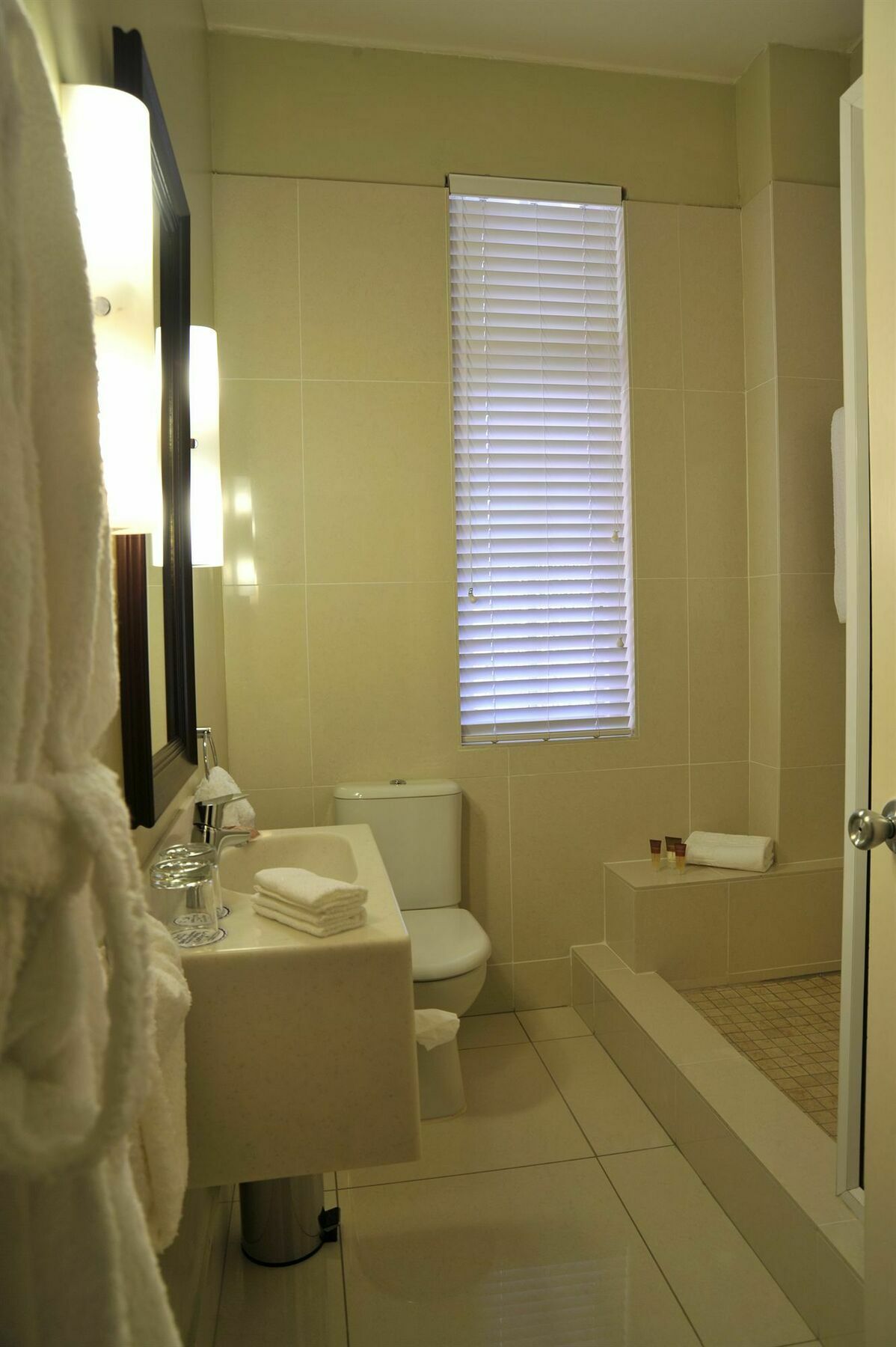 Imperial Hotel By Misty Blue Hotels Pietermaritzburg Ngoại thất bức ảnh